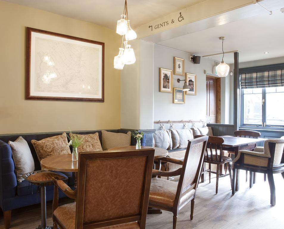 The Green Dragon Market Lavington Екстер'єр фото