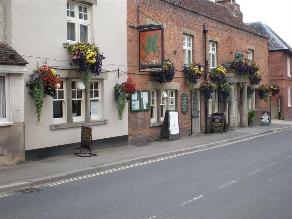 The Green Dragon Market Lavington Екстер'єр фото